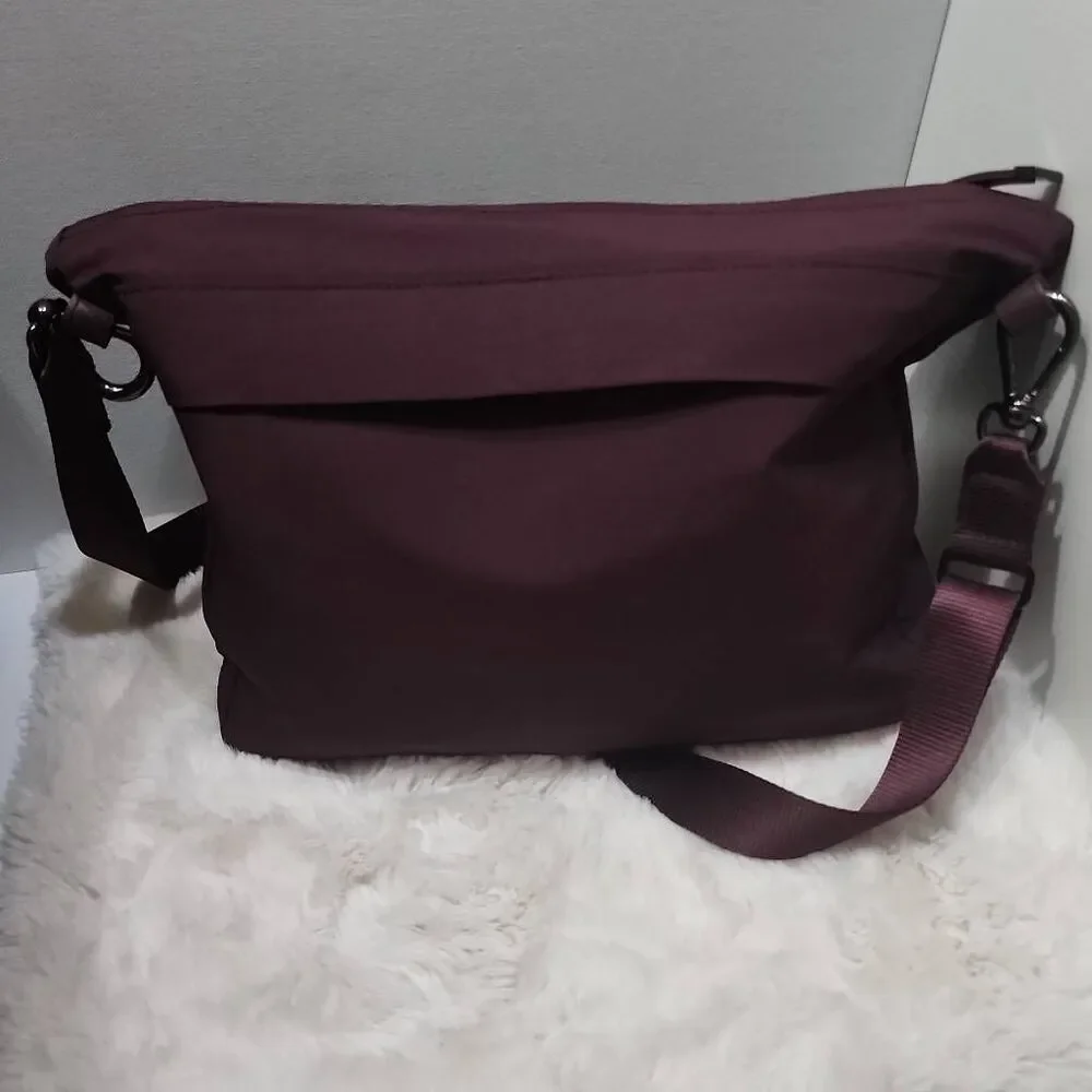 Lululemon All Night Festival Bag